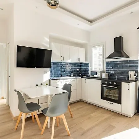 Apartment Renovated Near The