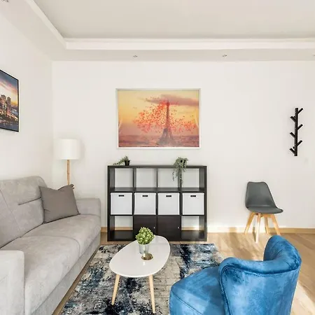 Apartment Renovated Near The